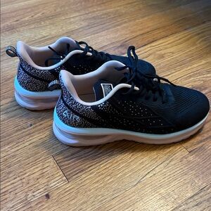 Ulna Black and Pink Athletic Sneakers